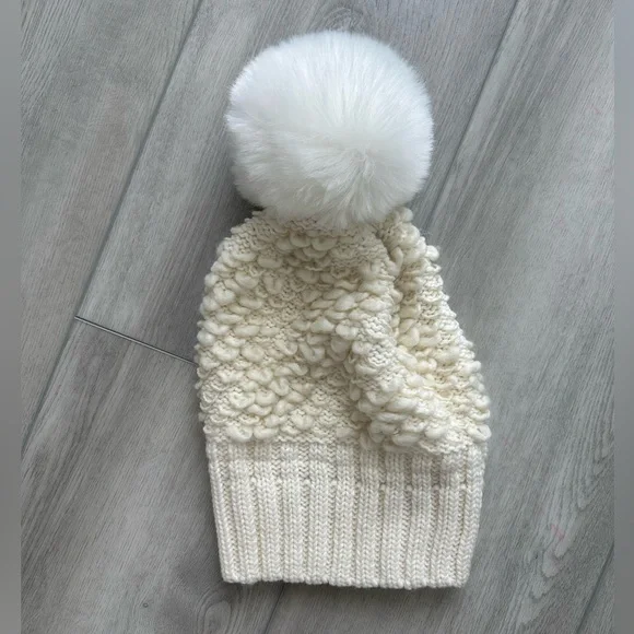 Free People - NWT - Pom Knit Beanie White/Ivory